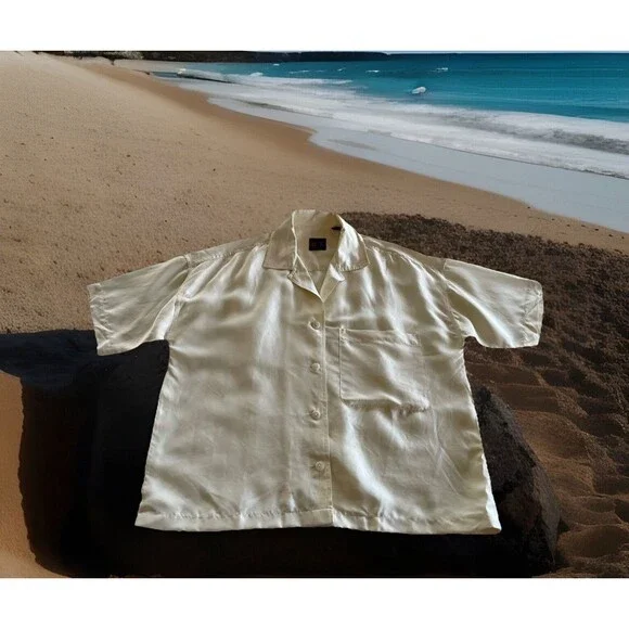 Company Ellen Tracy Silk Button Blouse SS Cream Hong Kong Lady S? (Chest 46") - Picture 3 of 11